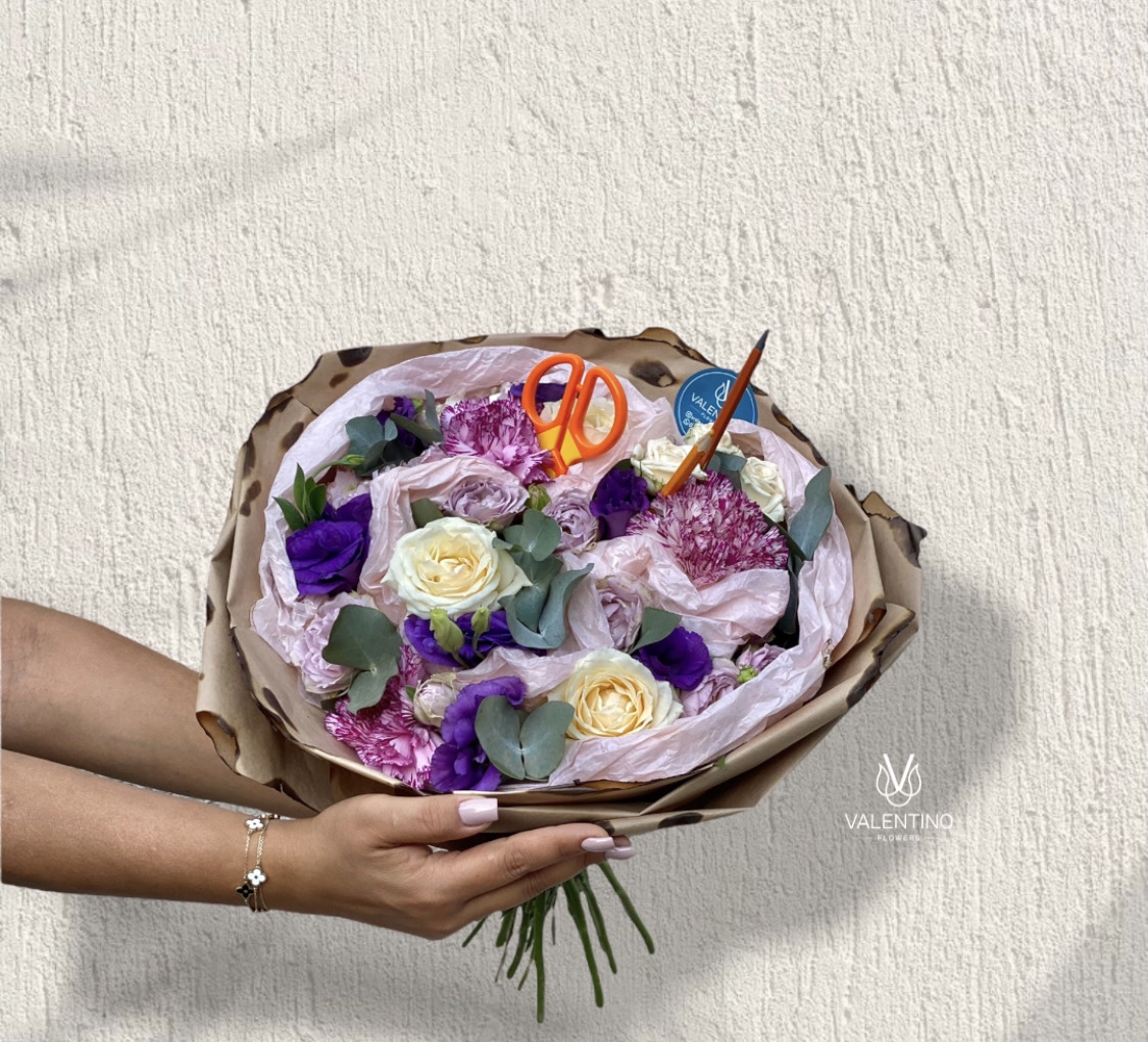 "September 15" Bouquet of flowers