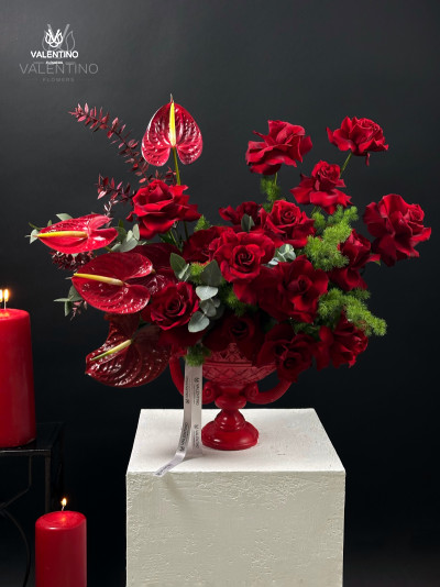 Червоні столові квіти